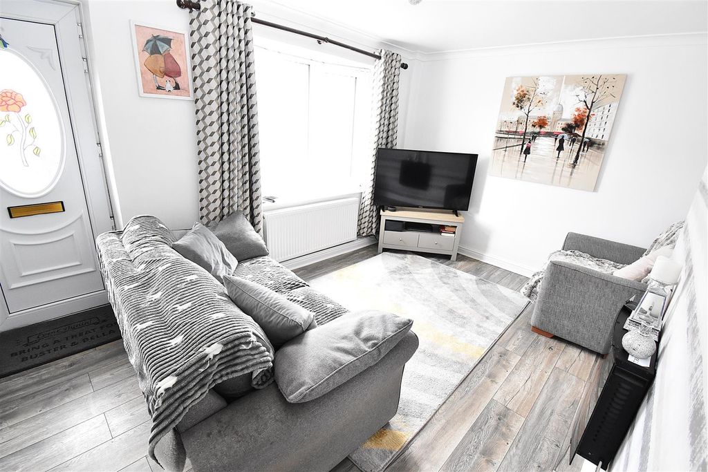 Property photo 2 of 10 2.Jpg