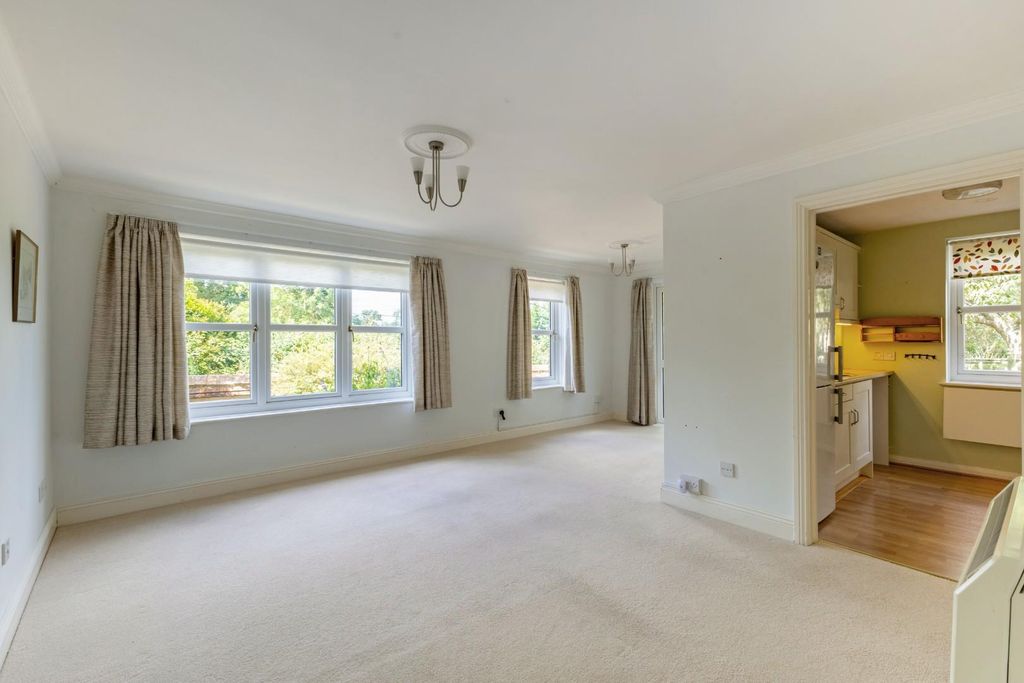 Property photo 3 of 21 Reception Room