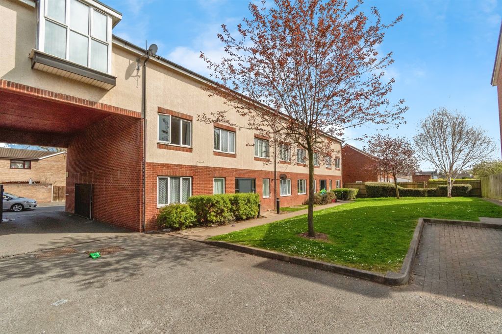 Property photo 2 of 17