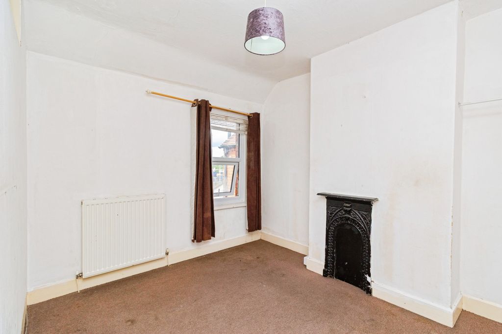 Property photo 3 of 14