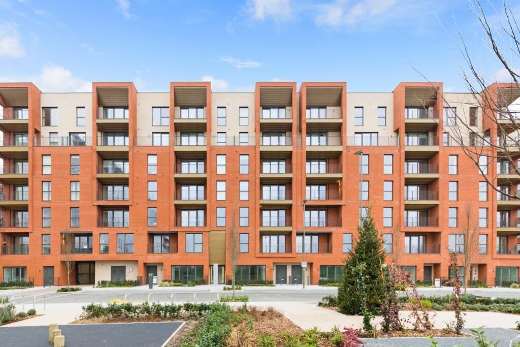 Property photo 1 of 17