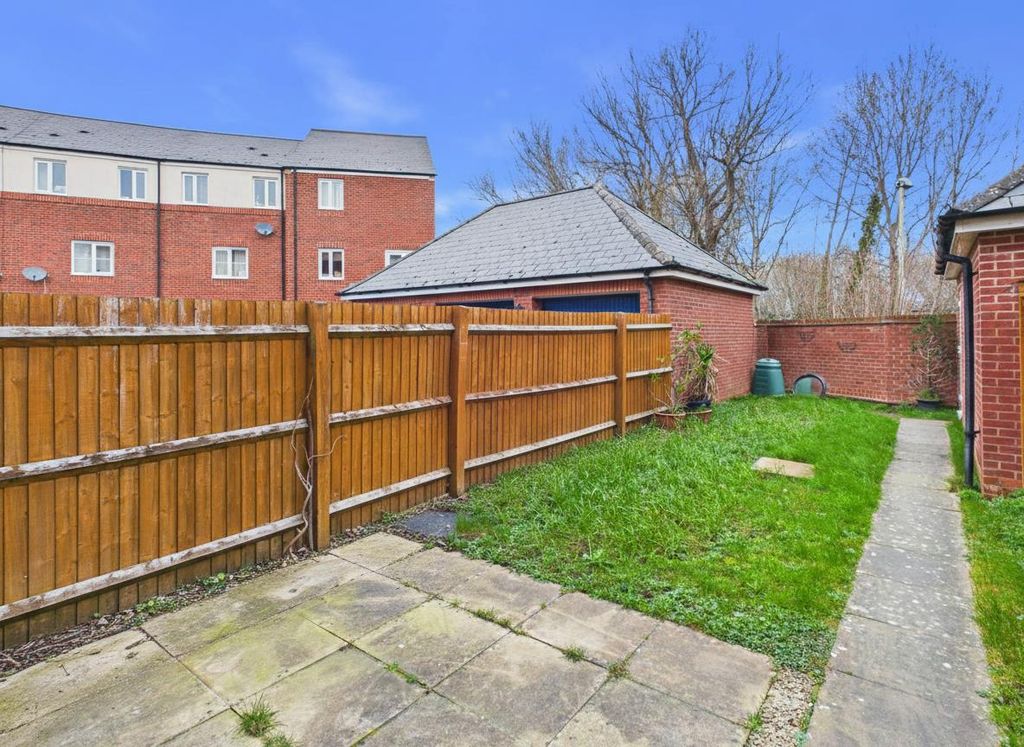 Property photo 3 of 17