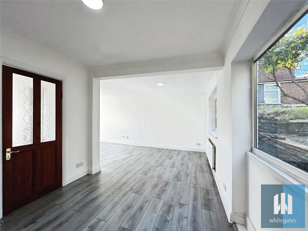 Property photo 3 of 18 Picture No. 09