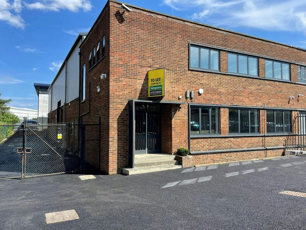 Property photo 1 of 21 9 Warwick Road.Jpg