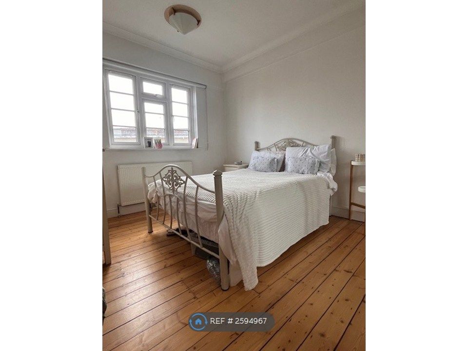 Property photo 3 of 24
