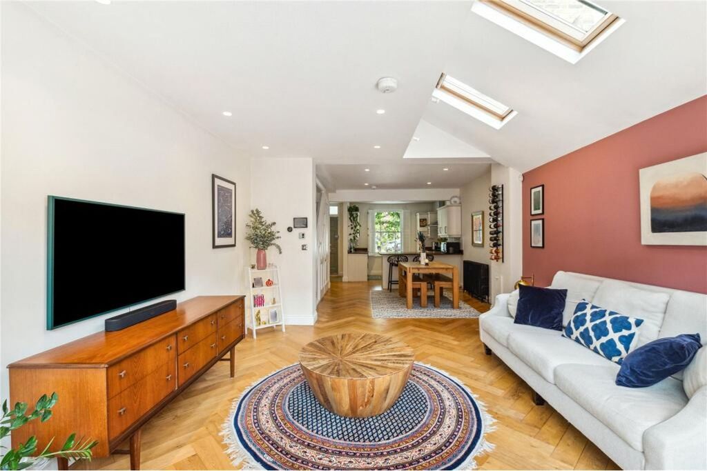 Property photo 2 of 15