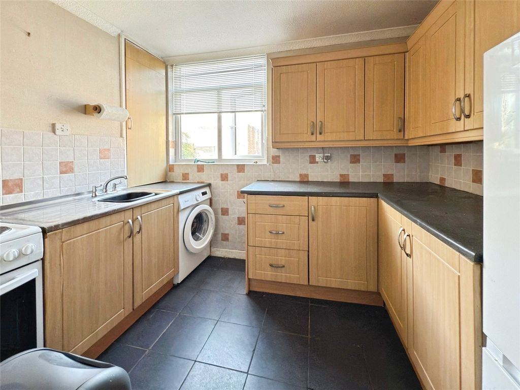 Property photo 2 of 12 Picture No. 01