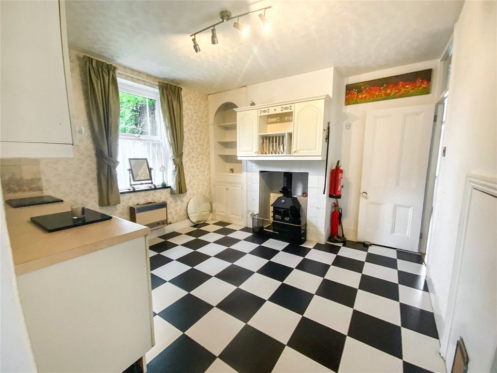 Property photo 3 of 12 Dining Room
