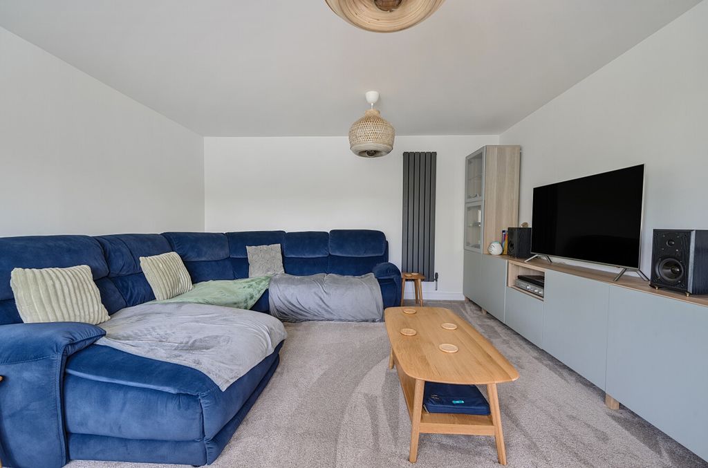 Property photo 3 of 26 1296236-7-68389B6...