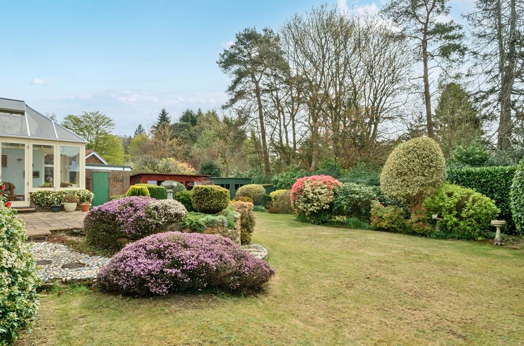 Property photo 3 of 24 1440005-21-69d8dc...