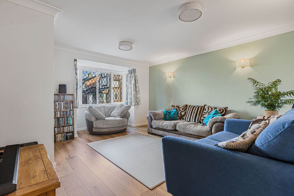 Property photo 2 of 29