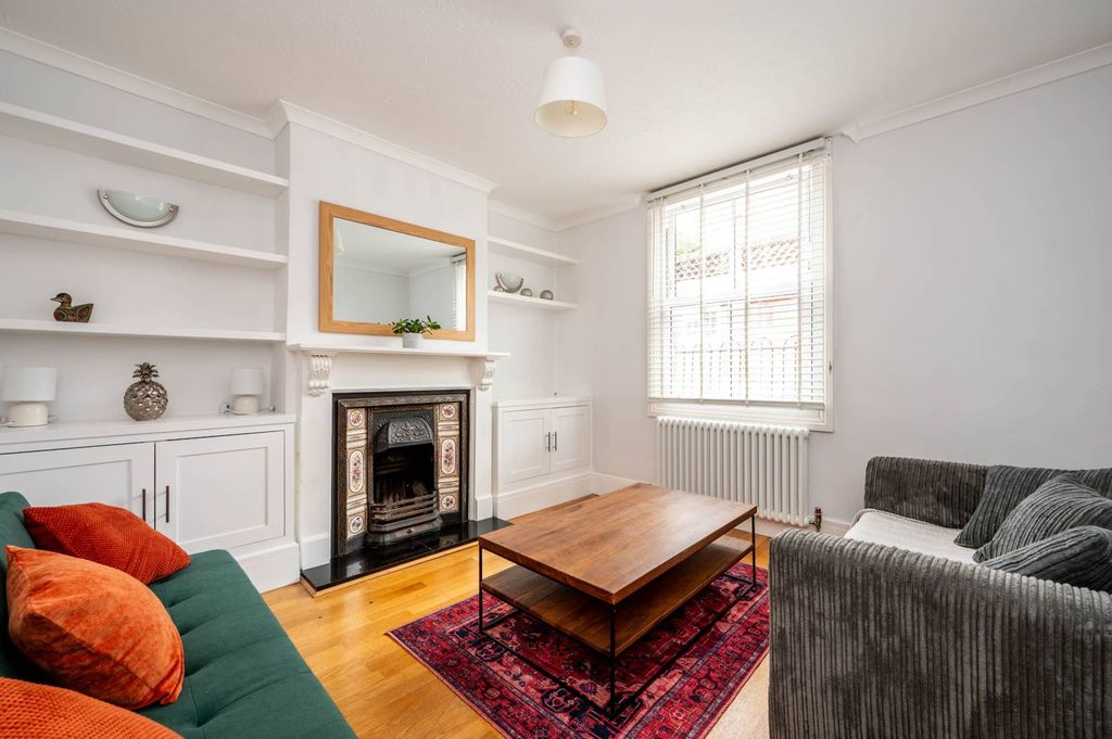 Property photo 2 of 7