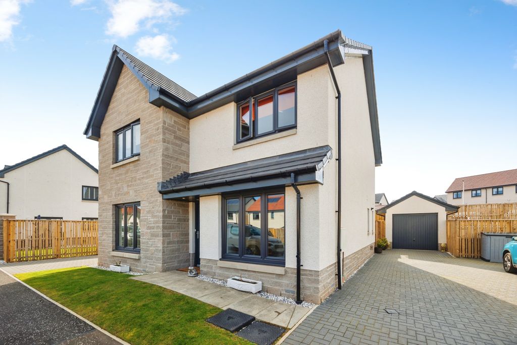 Property photo 1 of 20 6d6A8303