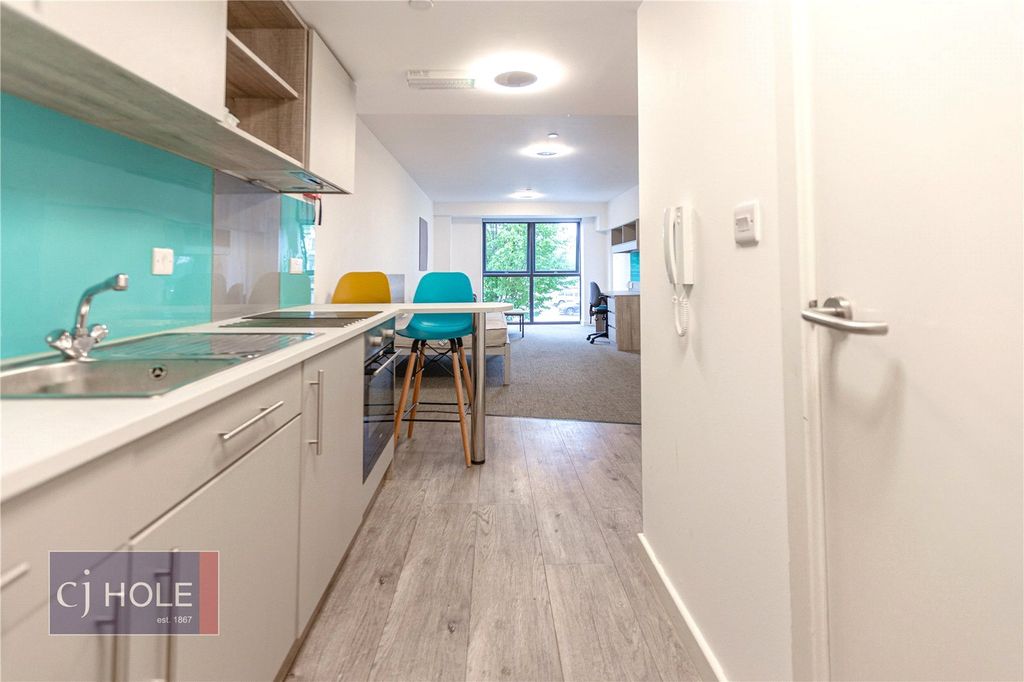 Property photo 2 of 13 Picture No. 28