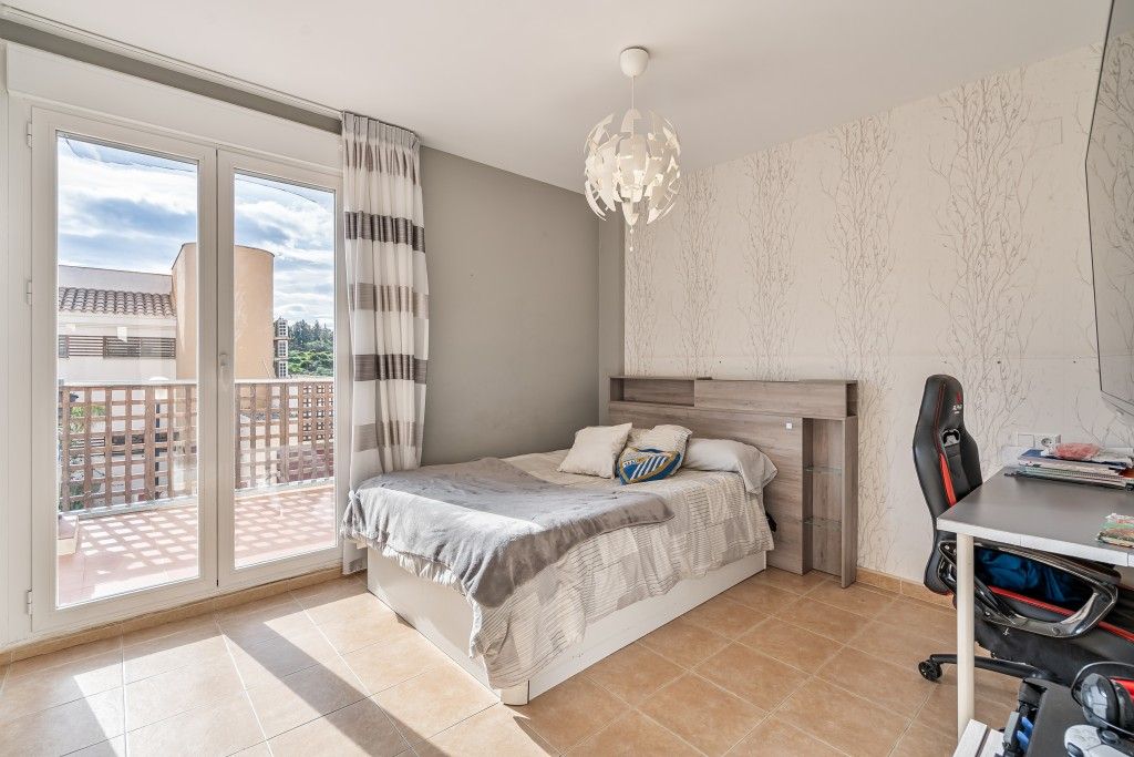 Property photo 3 of 20 Adosado-Residencial Hipodromo-Hr-9