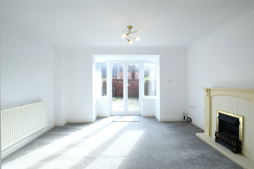 Property photo 2 of 19 Picture No. 34