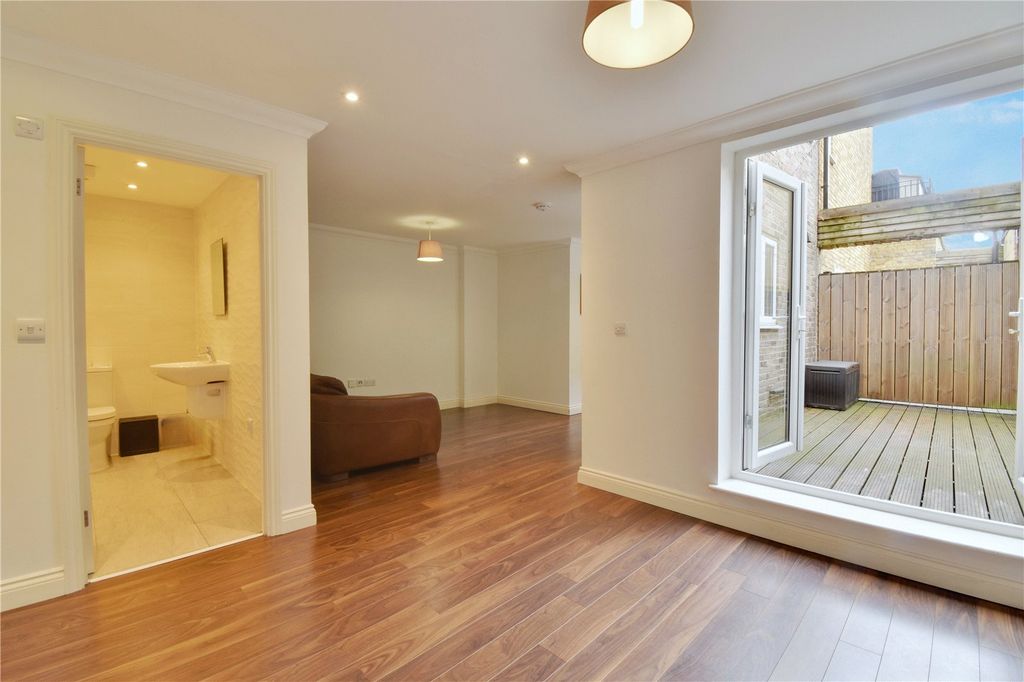 Property photo 1 of 8 Picture No. 06