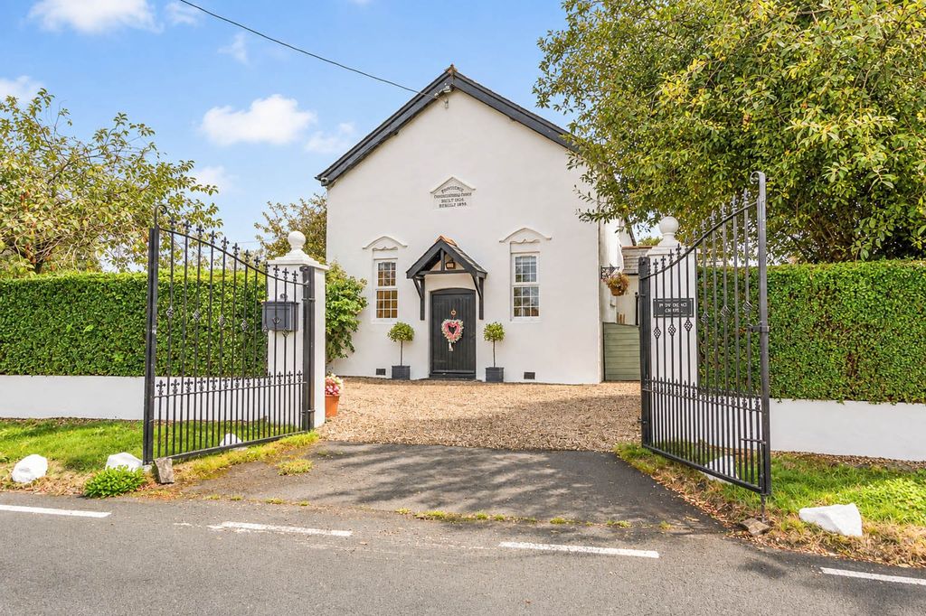 Property photo 2 of 36