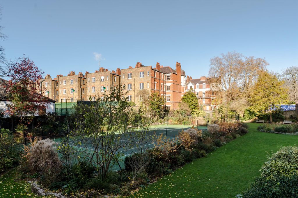 Property photo 3 of 28 Image