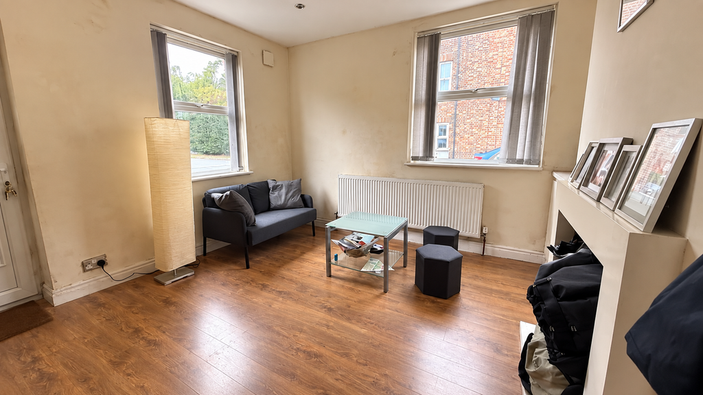 Property photo 3 of 12 Living Room