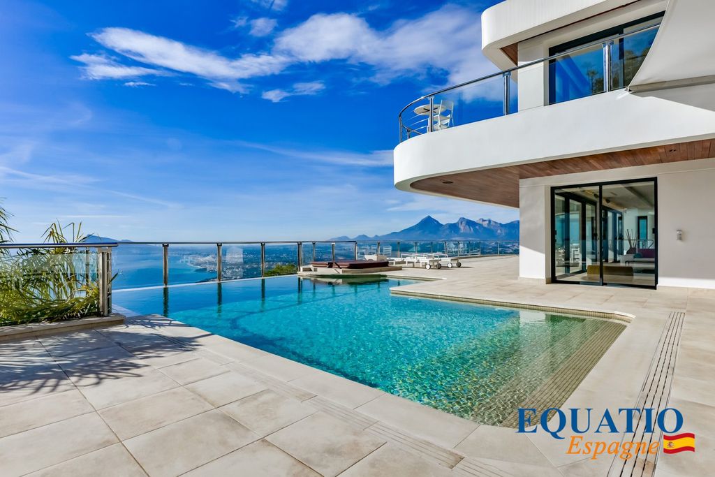 Property photo 3 of 31