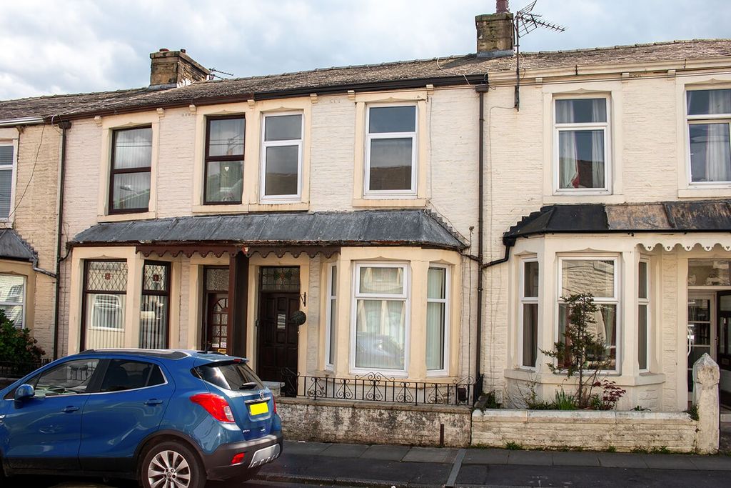 Property photo 1 of 9 3984890