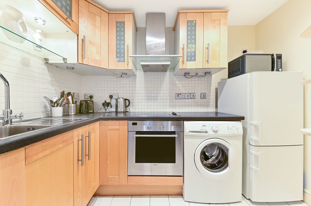 Property photo 3 of 7