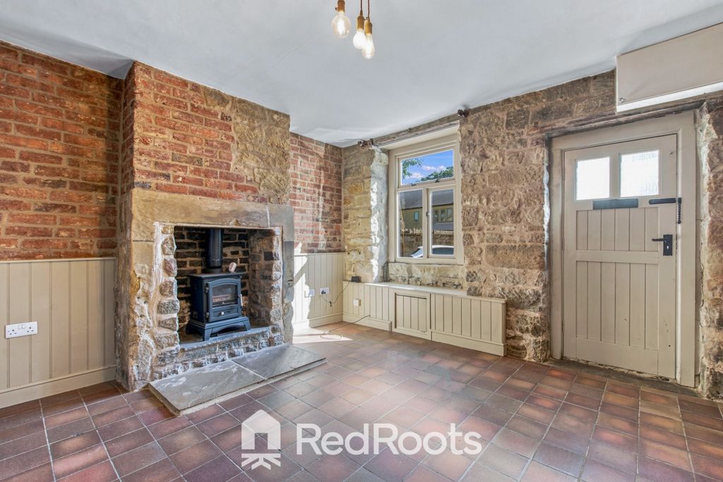 Property photo 2 of 16 5366362