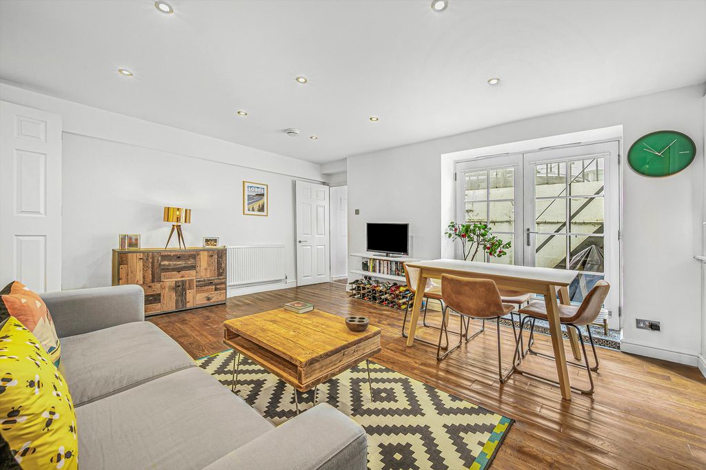 Property photo 1 of 12 Image