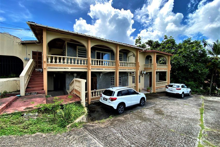 Property photo 1 of 13