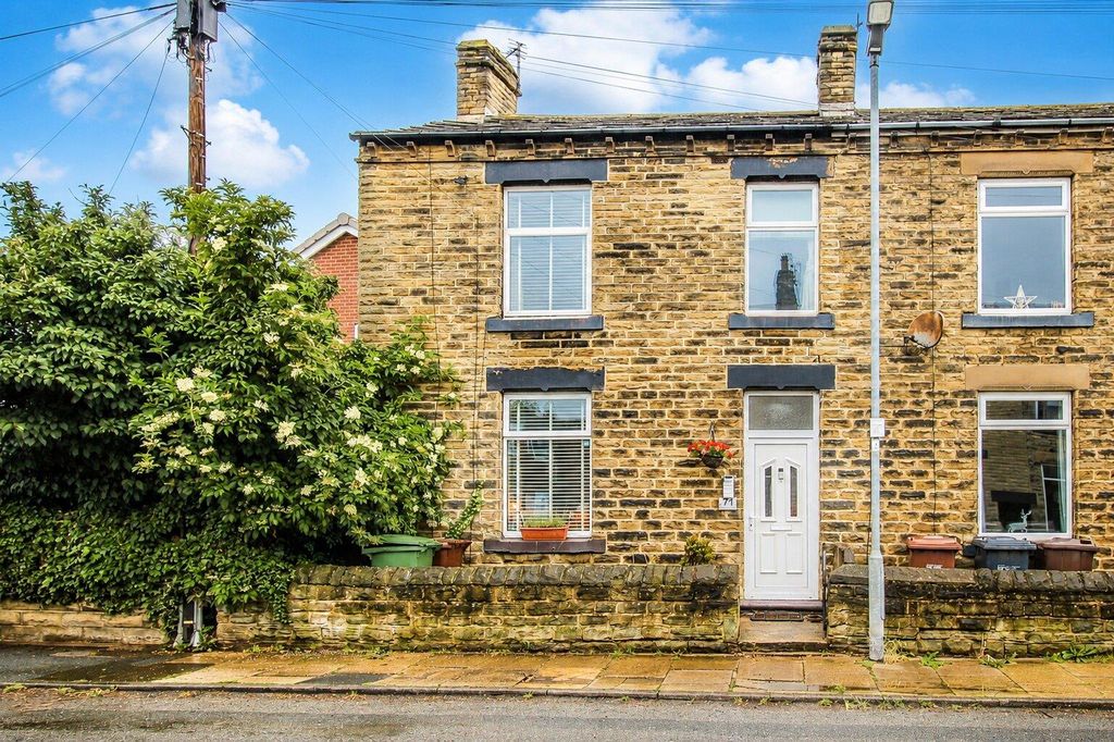 Property photo 1 of 11