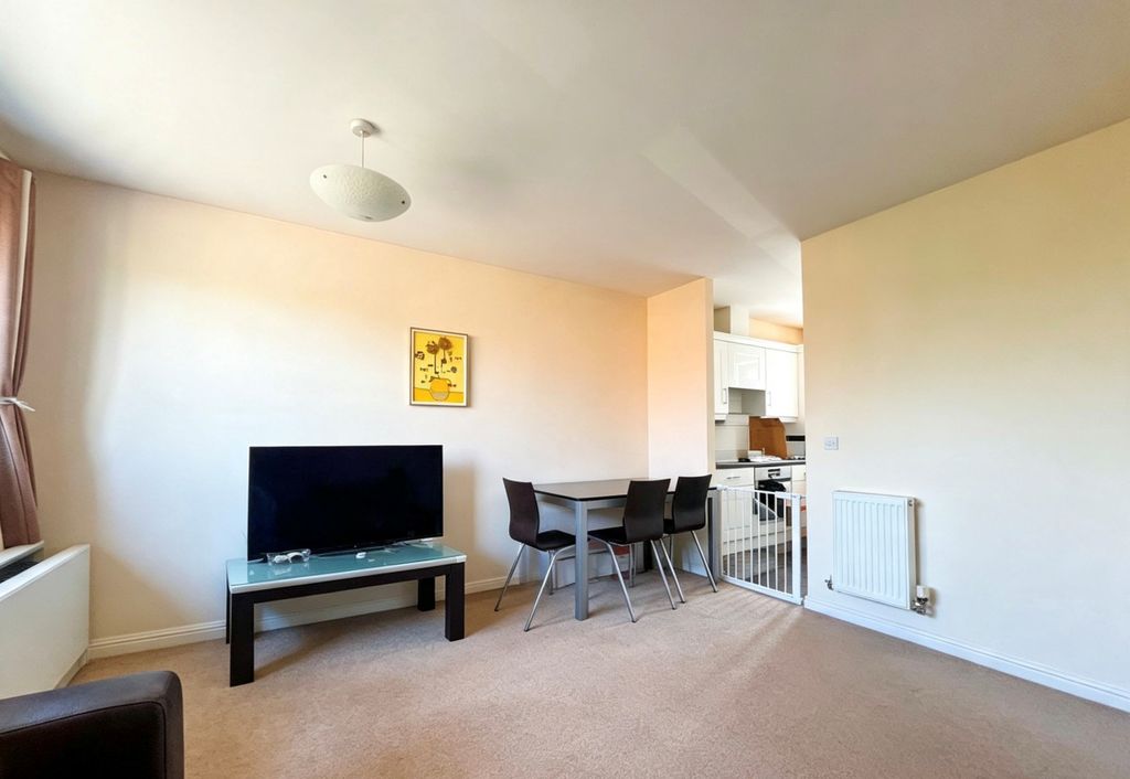Property photo 3 of 7