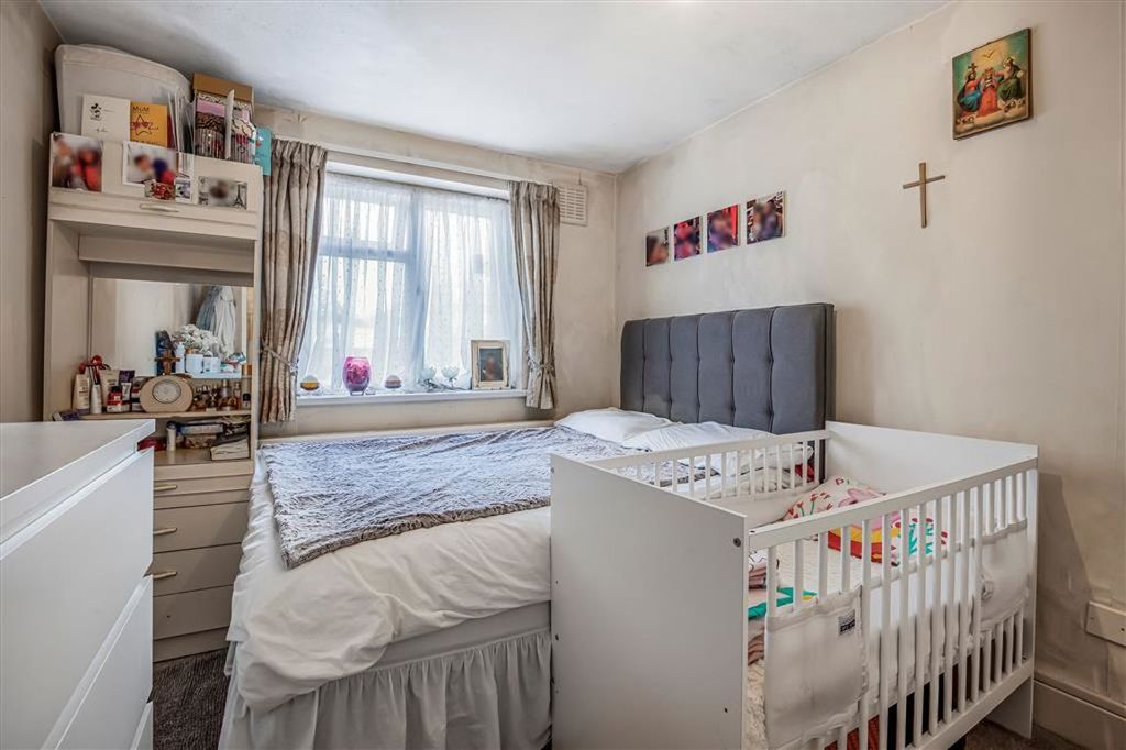 Property photo 3 of 5