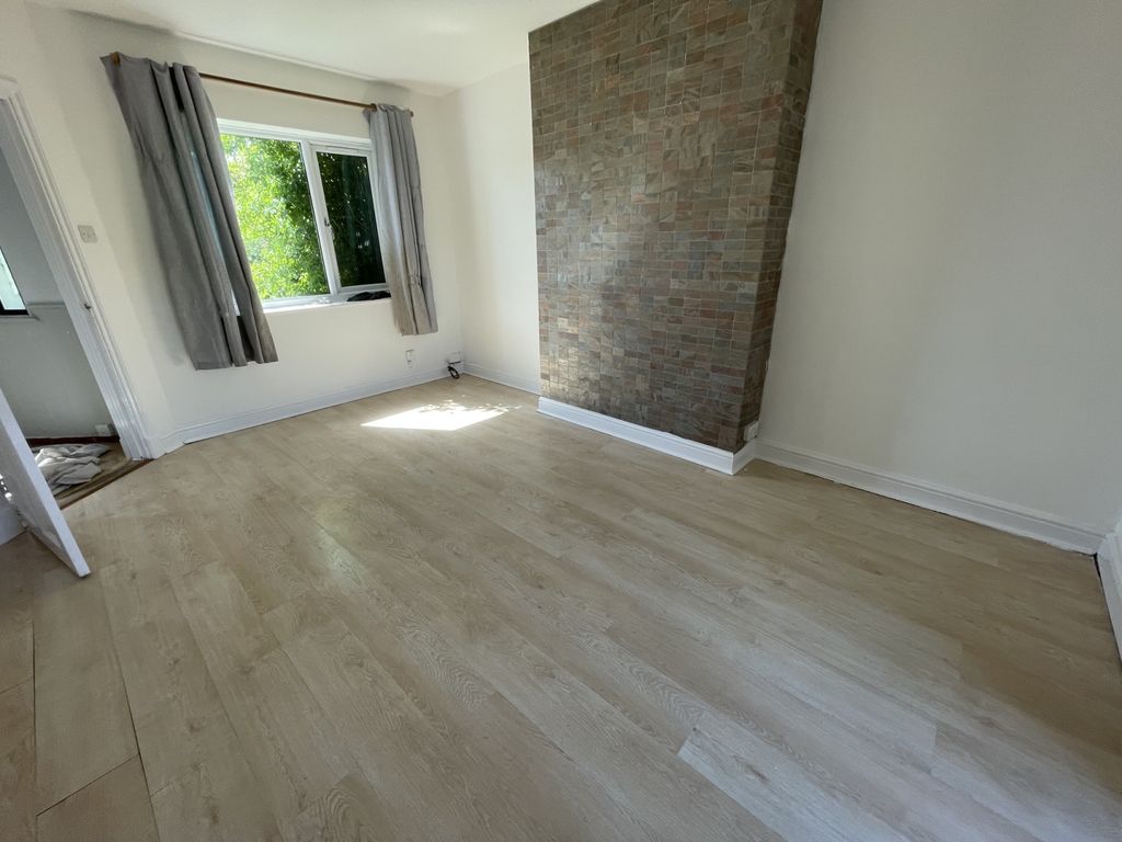 Property photo 2 of 10 Gallery