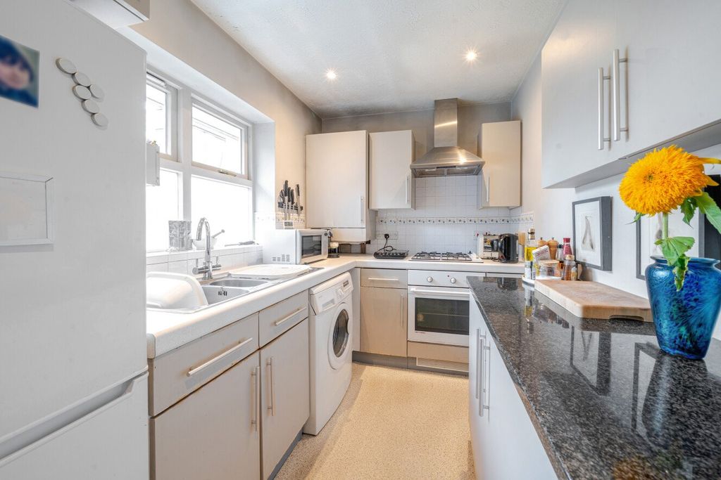 Property photo 3 of 12 Picture No. 13