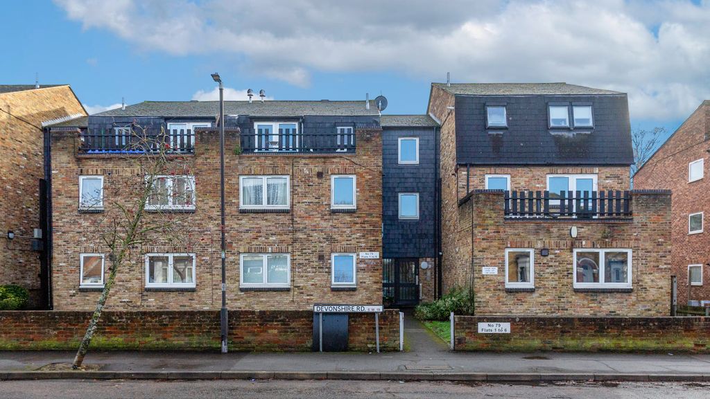 Property photo 1 of 12 Flat 3, 79 Devonshire Road, Colliers Wood, London, Sw19 2Ew