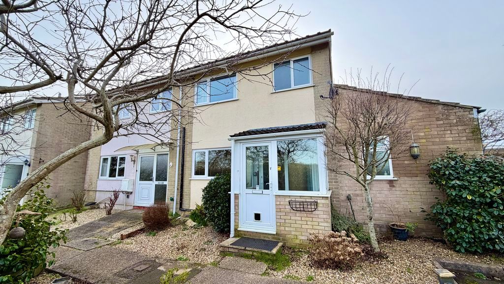 Property photo 1 of 18 Front Aspect