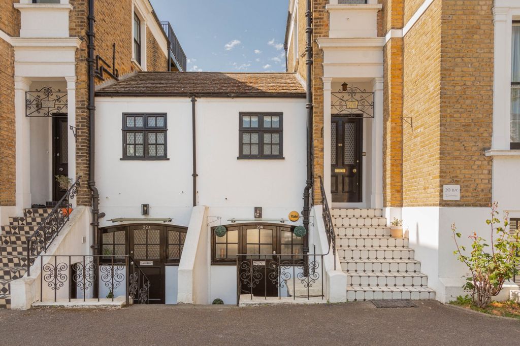 Property photo 2 of 11