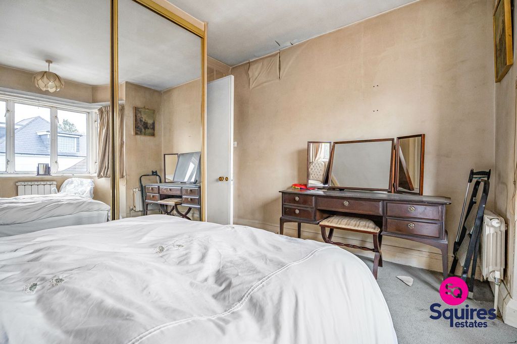 Property photo 2 of 22