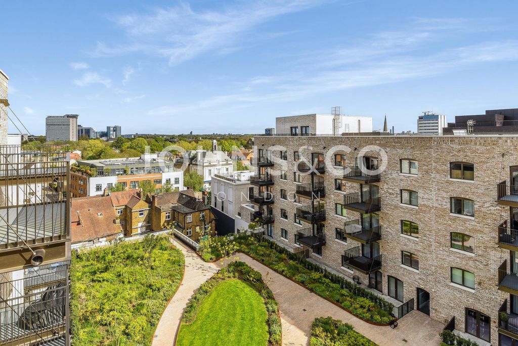 Property photo 3 of 11