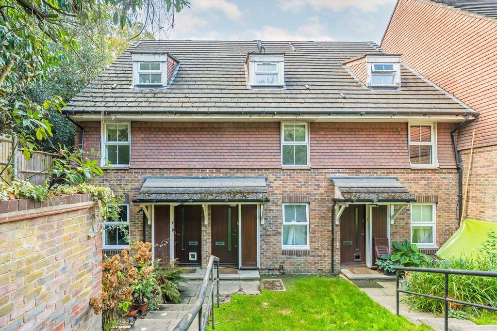 Property photo 1 of 10