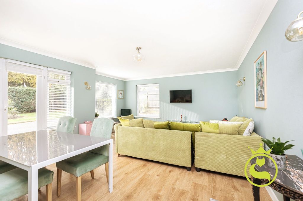 Property photo 3 of 19