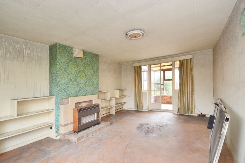 Property photo 3 of 14