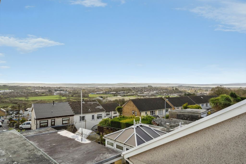 Property photo 3 of 20 Pbox-Img.Jpg