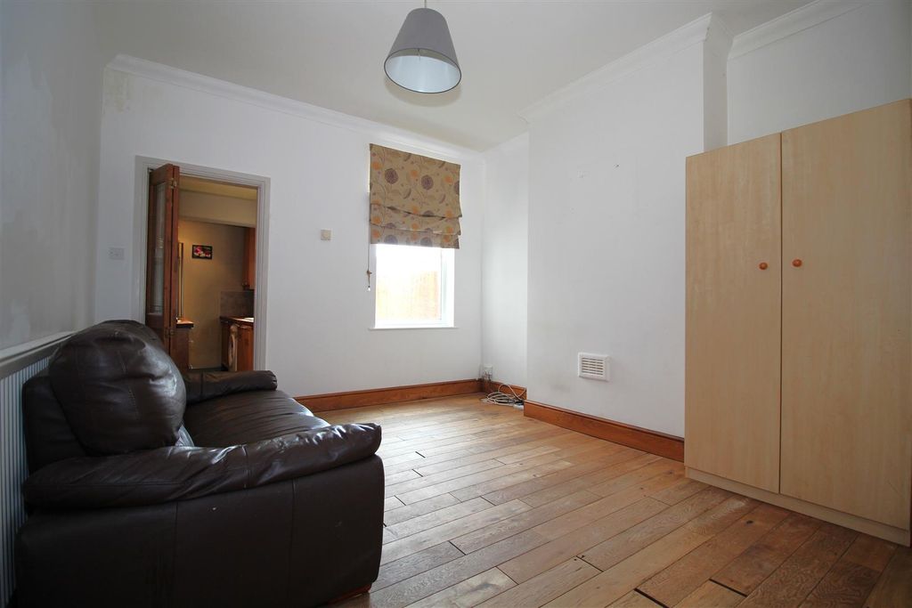 Property photo 3 of 5 Img_2587.Jpg