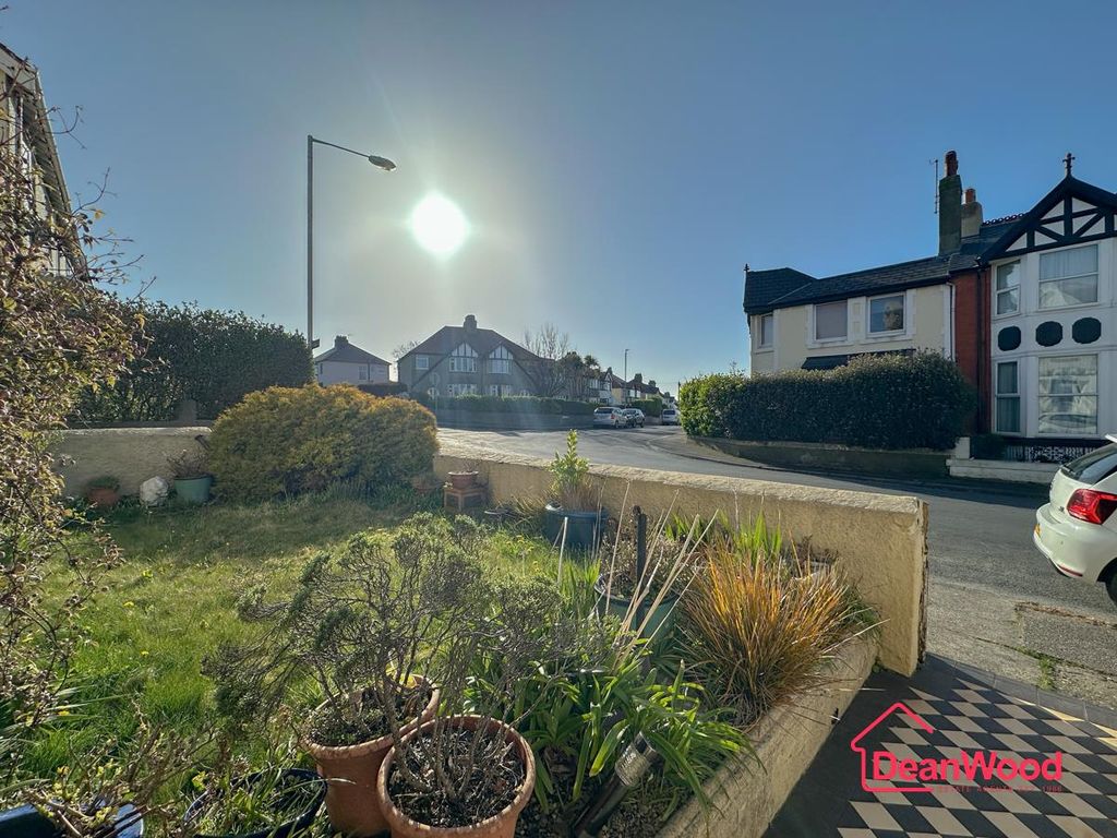 Property photo 3 of 33 No-17.Jpg