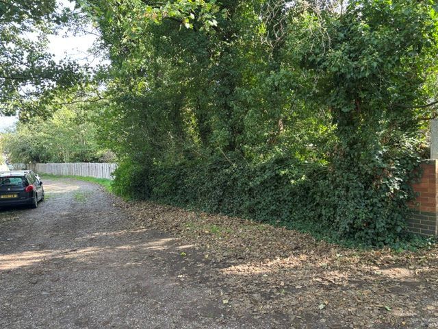 Property photo 3 of 5