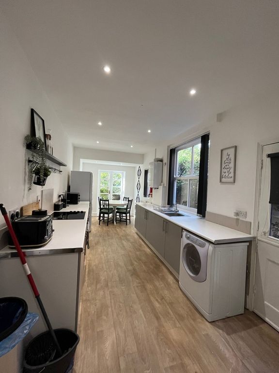 Property photo 1 of 3 Img_4861_12_Large