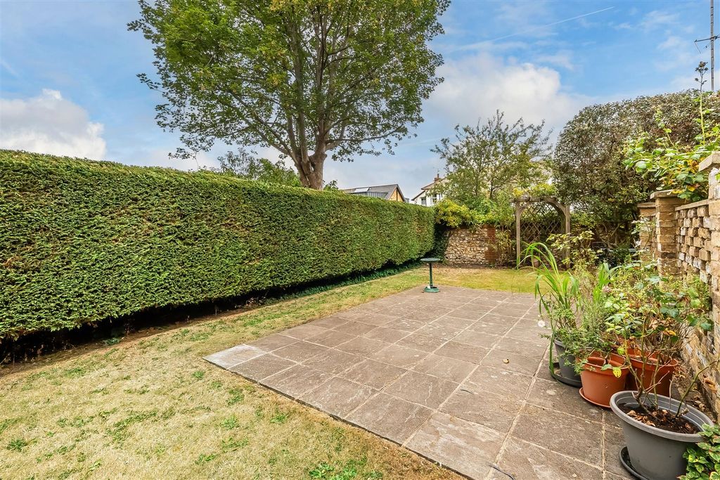 Property photo 3 of 17 3-Portland-House-Mews-14.Jpg
