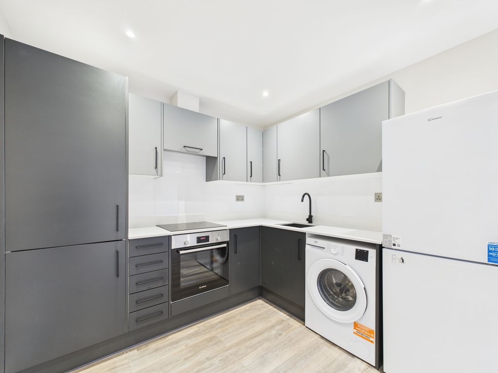 Property photo 1 of 7 Cam02841G0-Pr0036-Still002